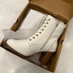 White Lace-Up Ankle Boots with zipper